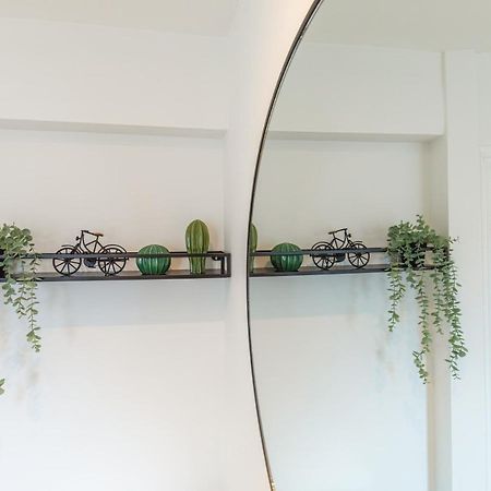 4 Bed City House With Private Garden And Parking Winchester Extérieur photo